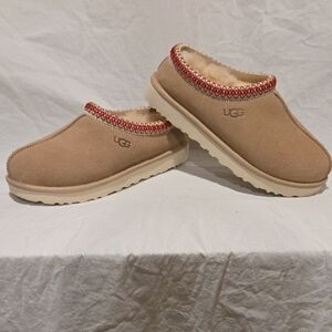 Brand New UGG Tasman Slippers Sand Color Womens Size 8